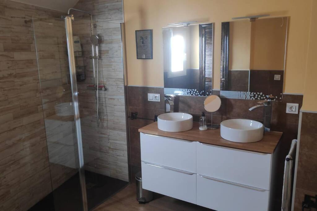 Duplex San Lorenzo 2 Parking Gratuitos Y Piscina Jaen Bagian luar foto